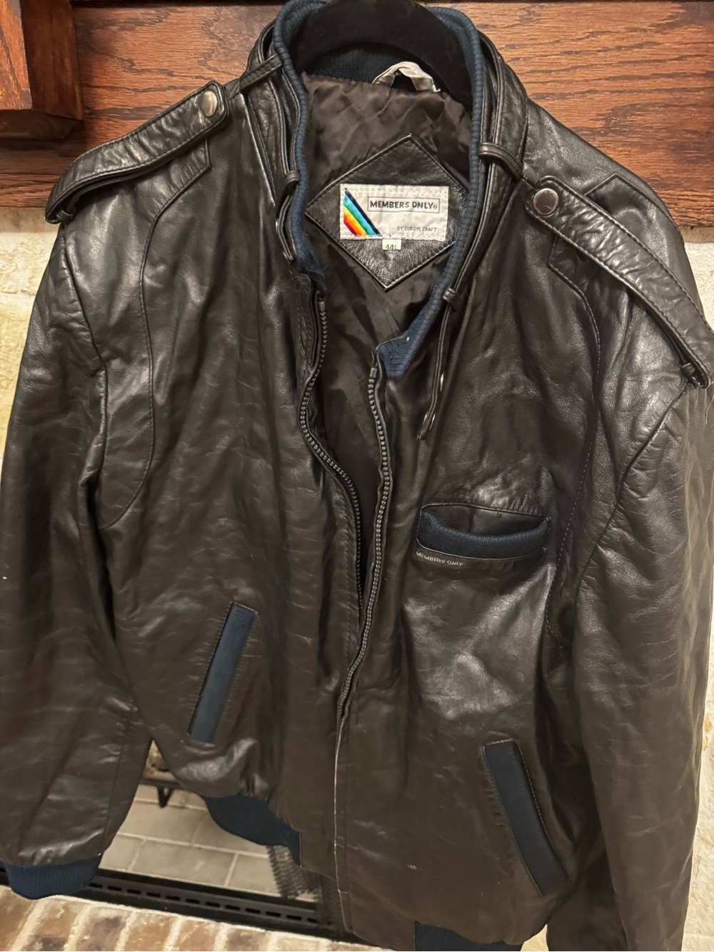 VINTAGE Members Only Europe Craft Men's Black Leather Bomber Jacket